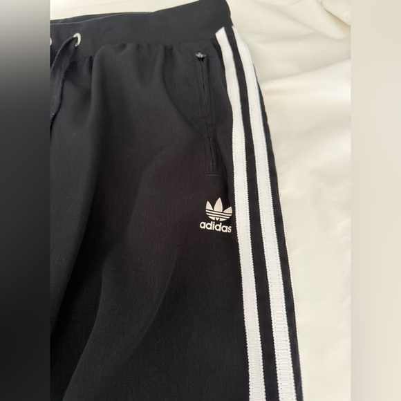 ADIDAS WOMEN DROP CROTCH JOGGER/TRACK PANTS (BLACK) Size Medium - Picture 9 of 13